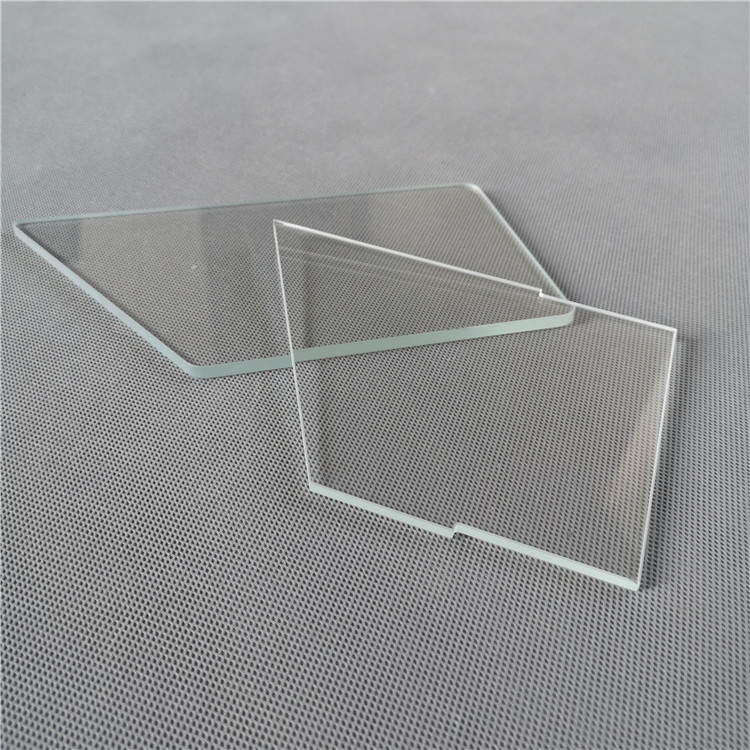 Pasirinktinis skaidrus stiklas, ypač skaidrus stiklas, mažai geležies stiklas