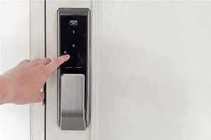 verre imprimé personnalisé pour serrure de porte intelligente